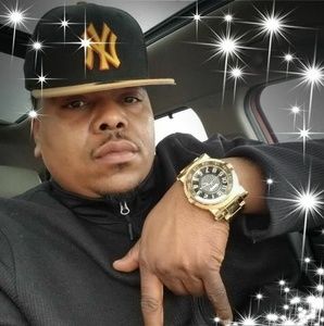 Meet your Posher, Travis